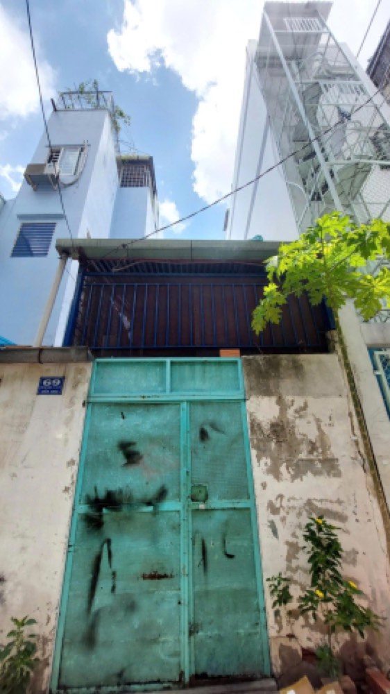 Bán nhà mặt tiền Phó Đức Chính, Bình Thạnh - ảnh 1
