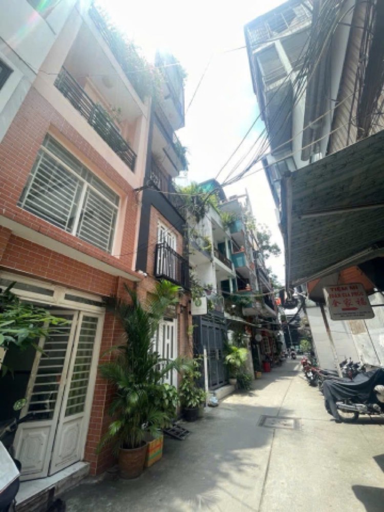Bán nhà hẻm 393 Trần Hưng Đạo, Quận 1 - ảnh 1