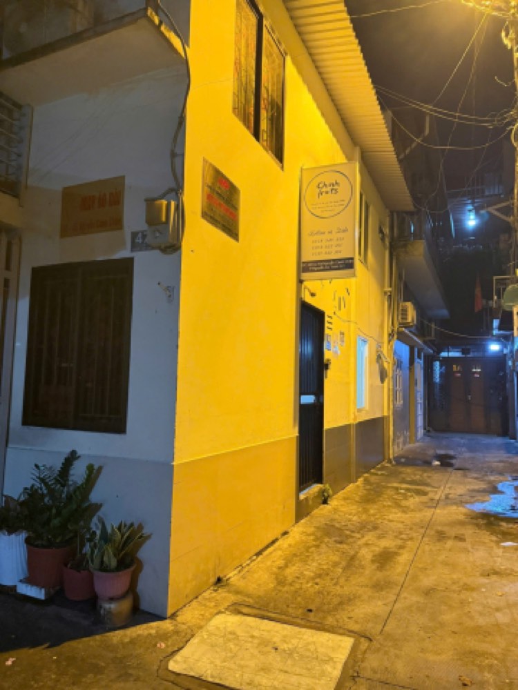Bán nhà mặt tiền Nguyễn Cảnh Chân, Quận 1 - ảnh 1