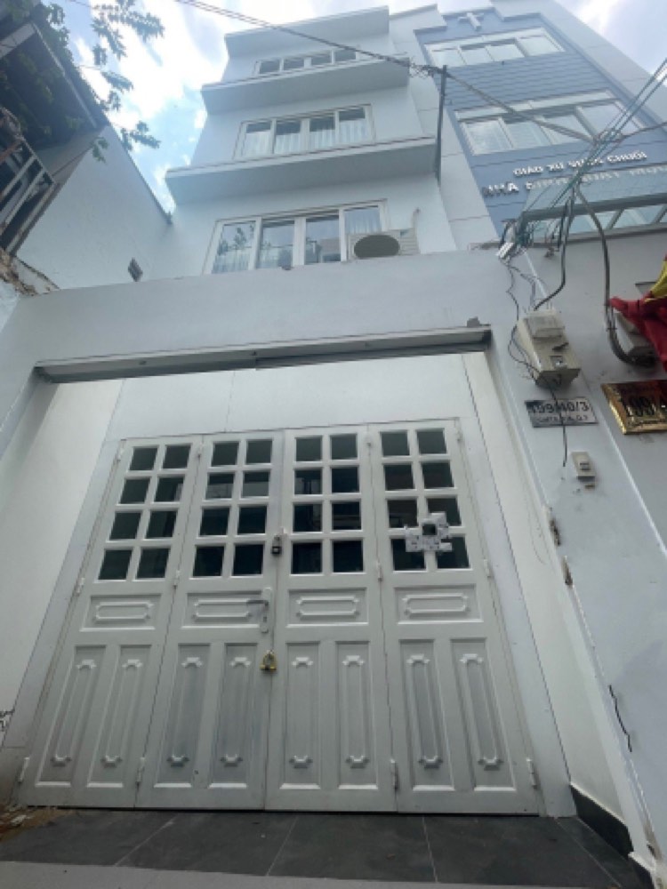 Bán nhà hẻm 199 Cách Mạng Tháng Tám, Quận 3 - ảnh 1