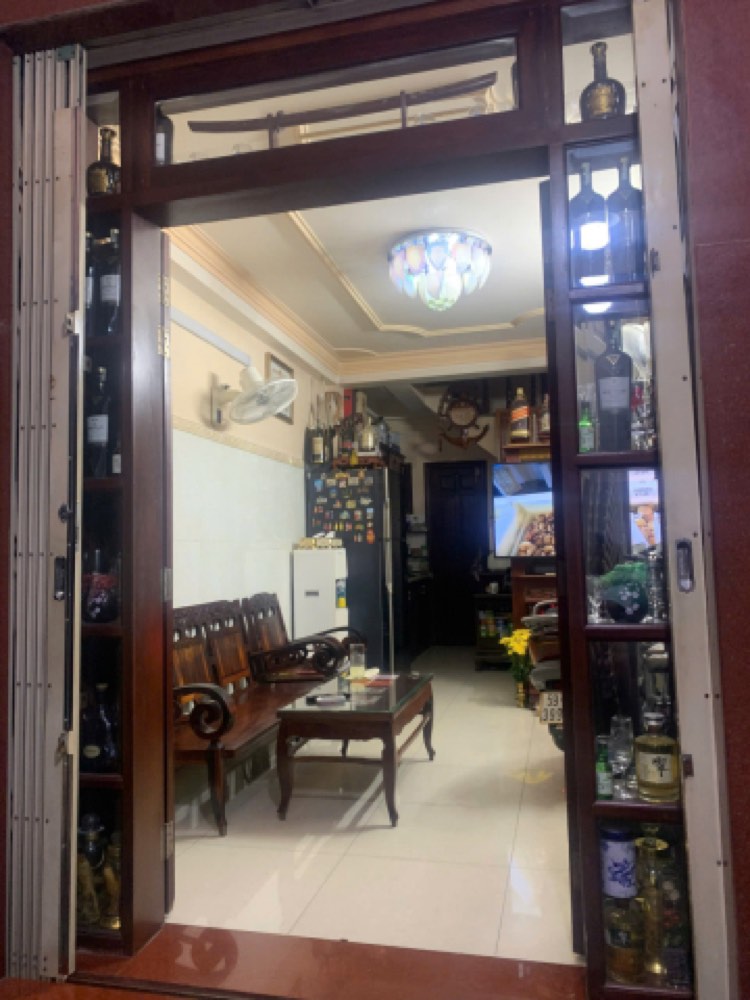 Bán nhà hẻm 401 Cách Mạng Tháng Tám, Quận 10 - ảnh 1
