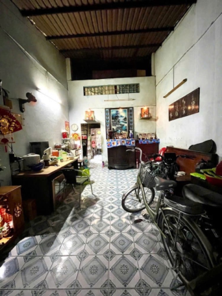 Bán nhà hẻm 12 Nguyễn Văn Đừng, Quận 5 - ảnh 1