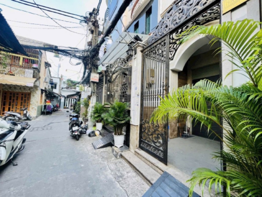 Bán nhà hẻm 623 Cách Mạng Tháng Tám, Quận 10 - ảnh 1