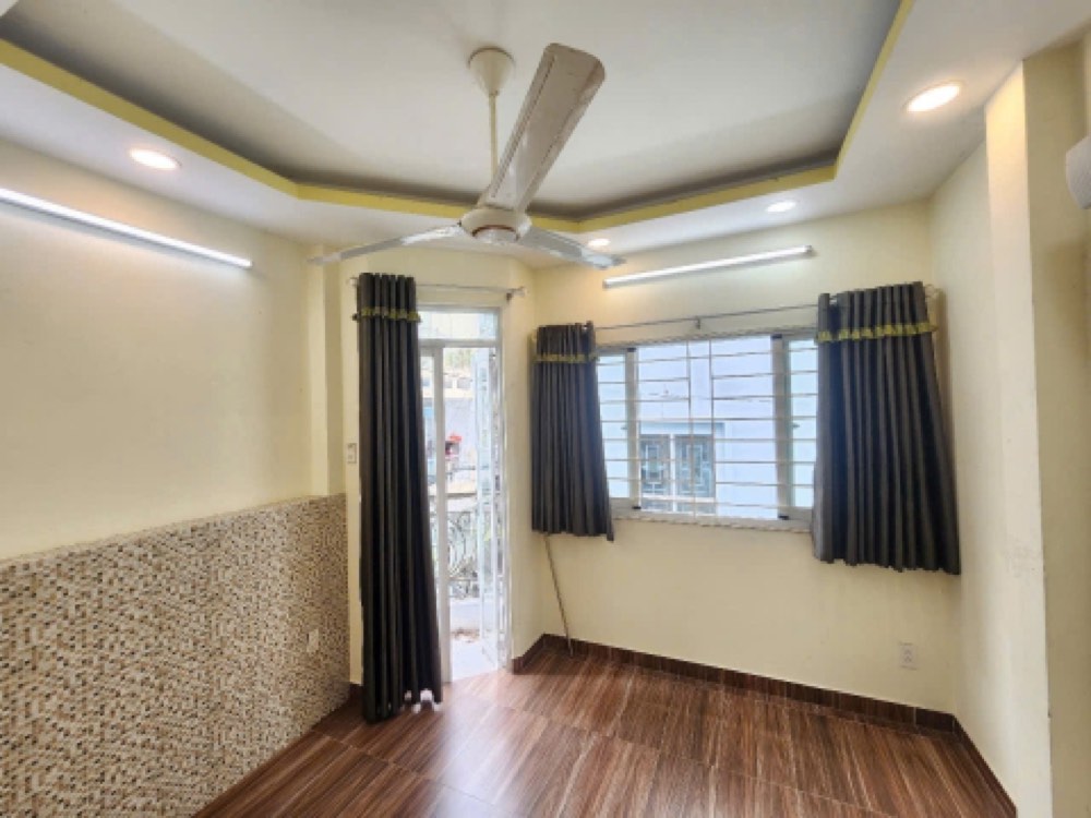Bán nhà hẻm 129 Nguyễn Trãi, Quận 5 - ảnh 1