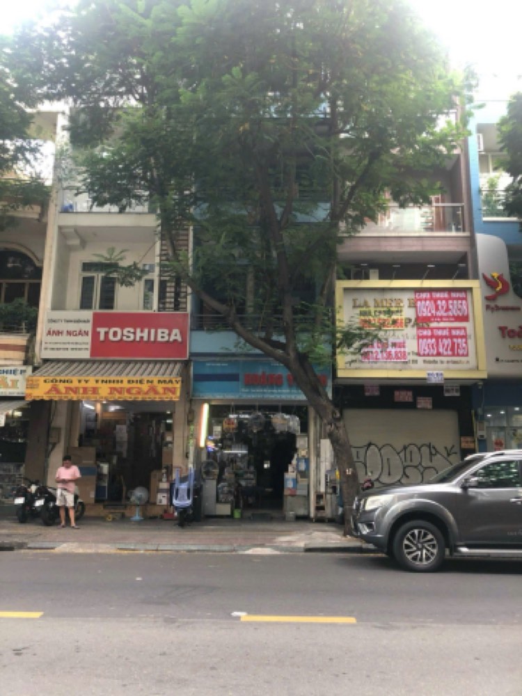 Bán nhà mặt tiền Calmette, Quận 1 - ảnh chính