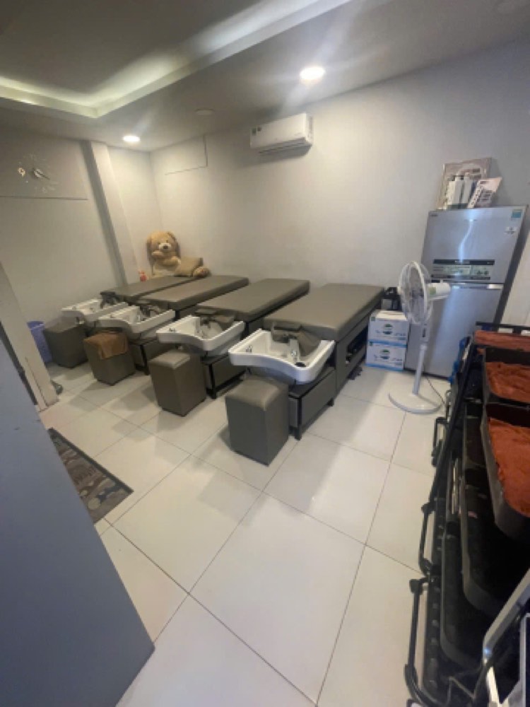 Bán nhà mặt tiền Huỳnh Văn Bánh, Phú Nhuận - ảnh 1