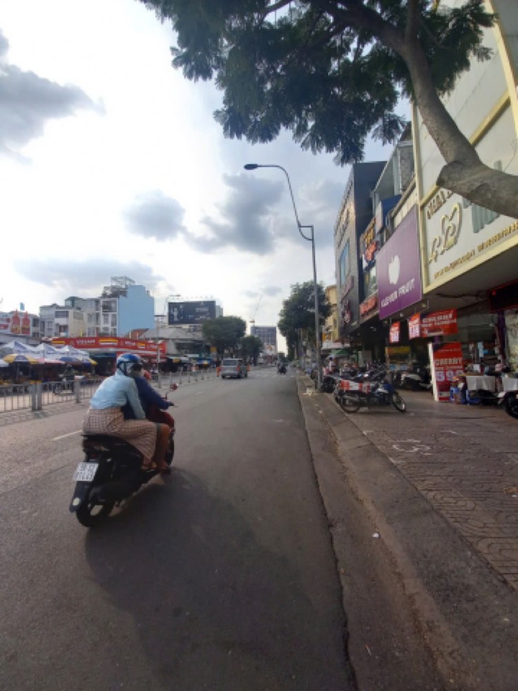 Bán nhà mặt tiền Lê Văn Sỹ, Quận 3 - ảnh chính