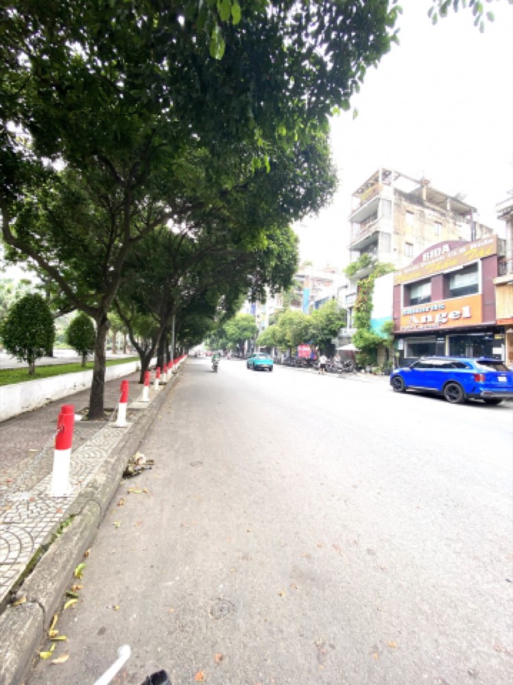 Bán nhà mặt tiền Lê Lai, Quận 1 - ảnh 1