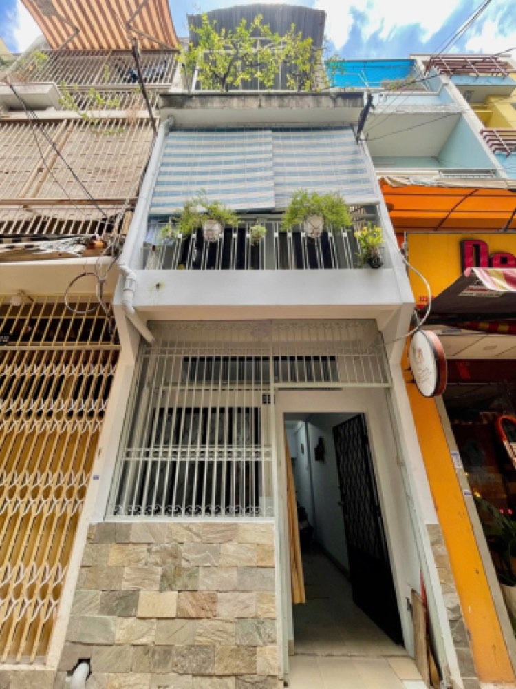 Bán nhà hẻm 322 Nguyễn Đình Chiểu, Quận 3 - ảnh chính