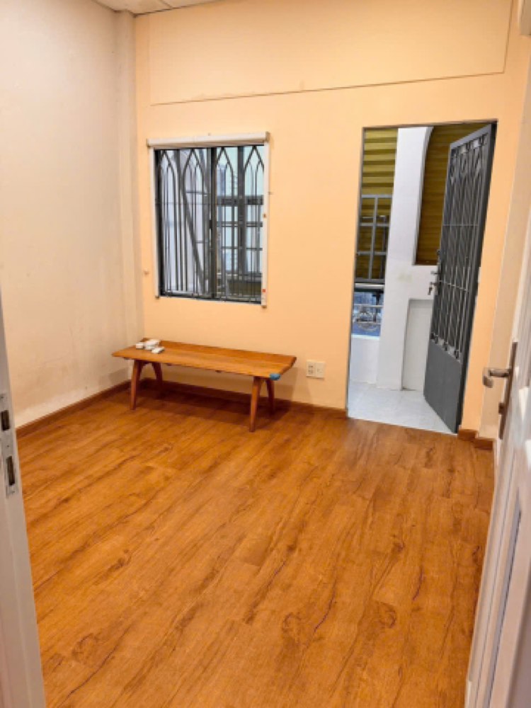 Bán nhà mặt tiền Số 4 Cư Xá Đô Thành, Quận 3