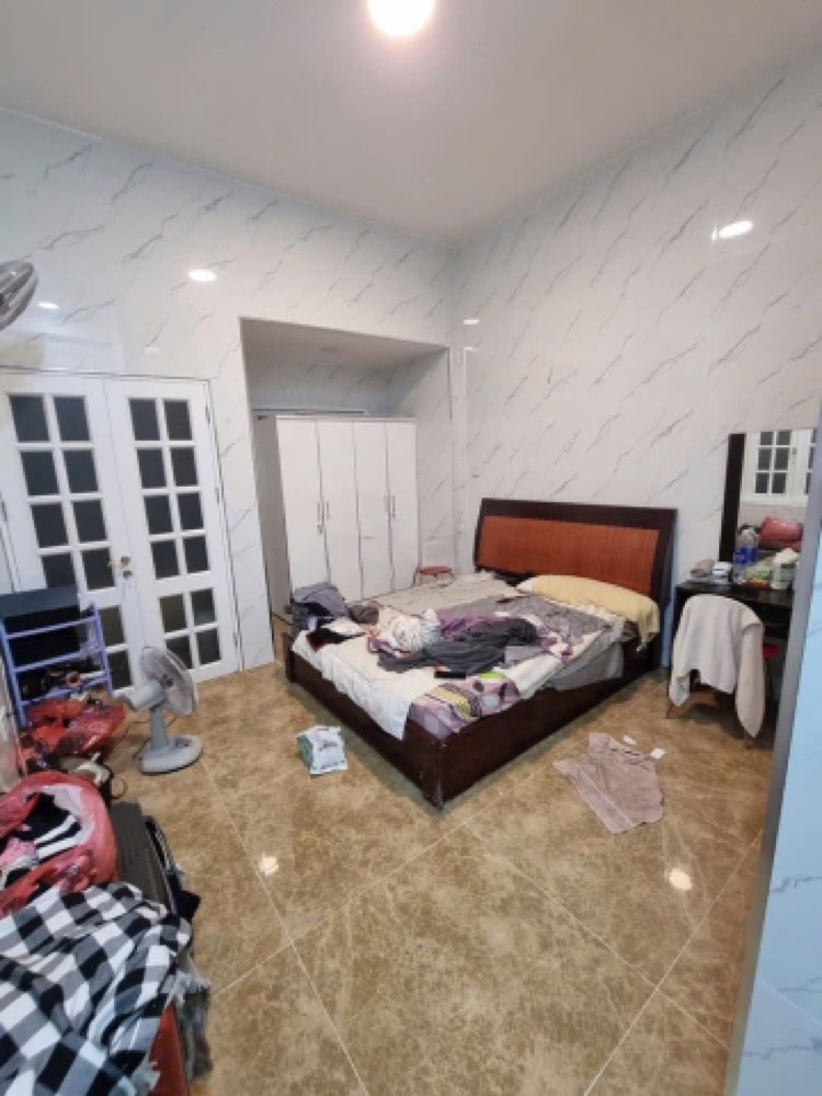 Bán nhà mặt tiền 477 Nguyễn Tri Phương, Quận 10