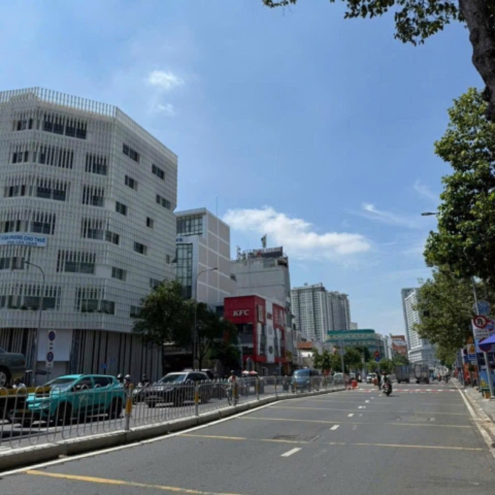 Bán nhà mặt tiền 117 Nguyễn Thái Học, Quận 1 - ảnh 1