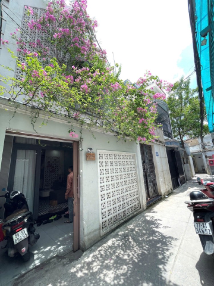 Bán nhà hẻm 214 Bùi Đình Túy, Bình Thạnh