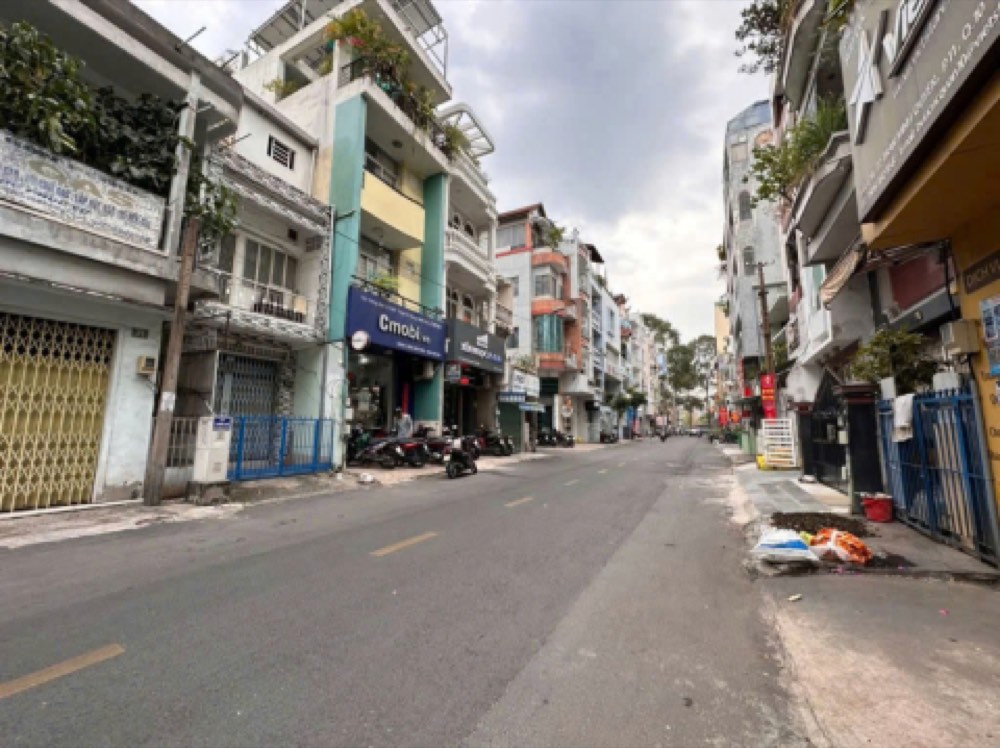 Bán nhà mặt tiền Trần Minh Quyền, Quận 10 - ảnh 1