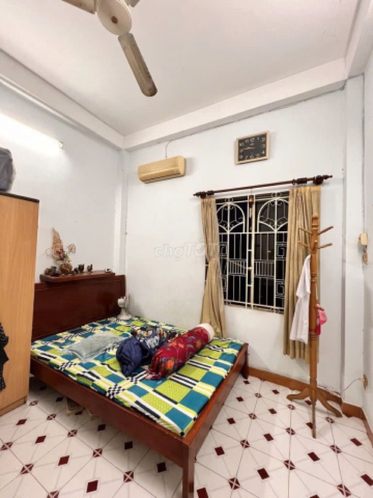 Bán nhà mặt tiền Nguyễn Cảnh Chân, Quận 1 - ảnh chính