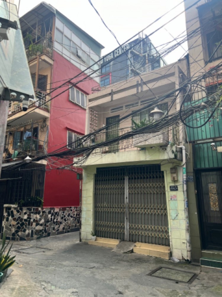 Bán nhà hẻm 627 Hoàng Sa, Quận 3 - ảnh 1