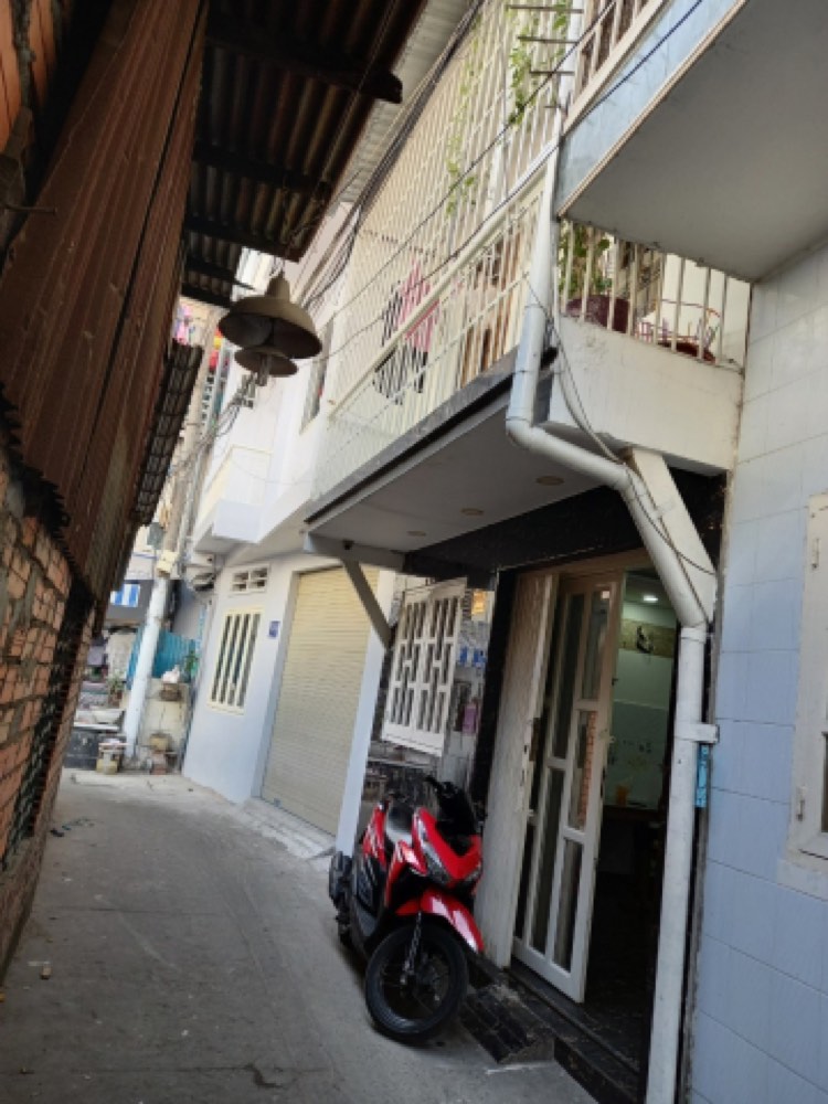 Bán nhà hẻm 118 Nguyễn Chí Thanh, Quận 10 - ảnh 1