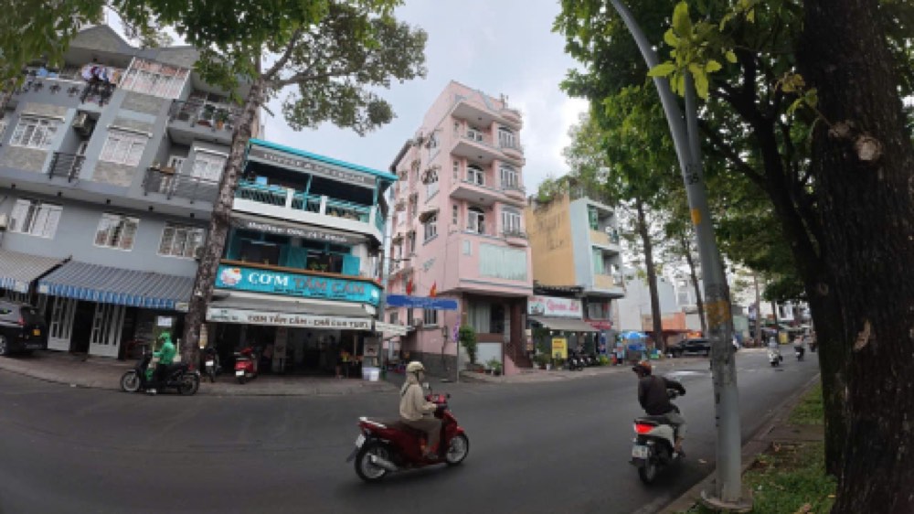 Bán nhà mặt tiền Trường Sa, Bình Thạnh