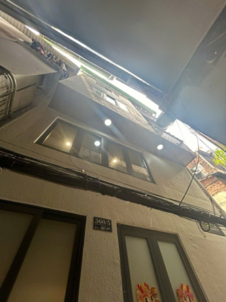 Bán nhà hẻm 360 Nguyễn Thị Minh Khai, Quận 3 - ảnh 1