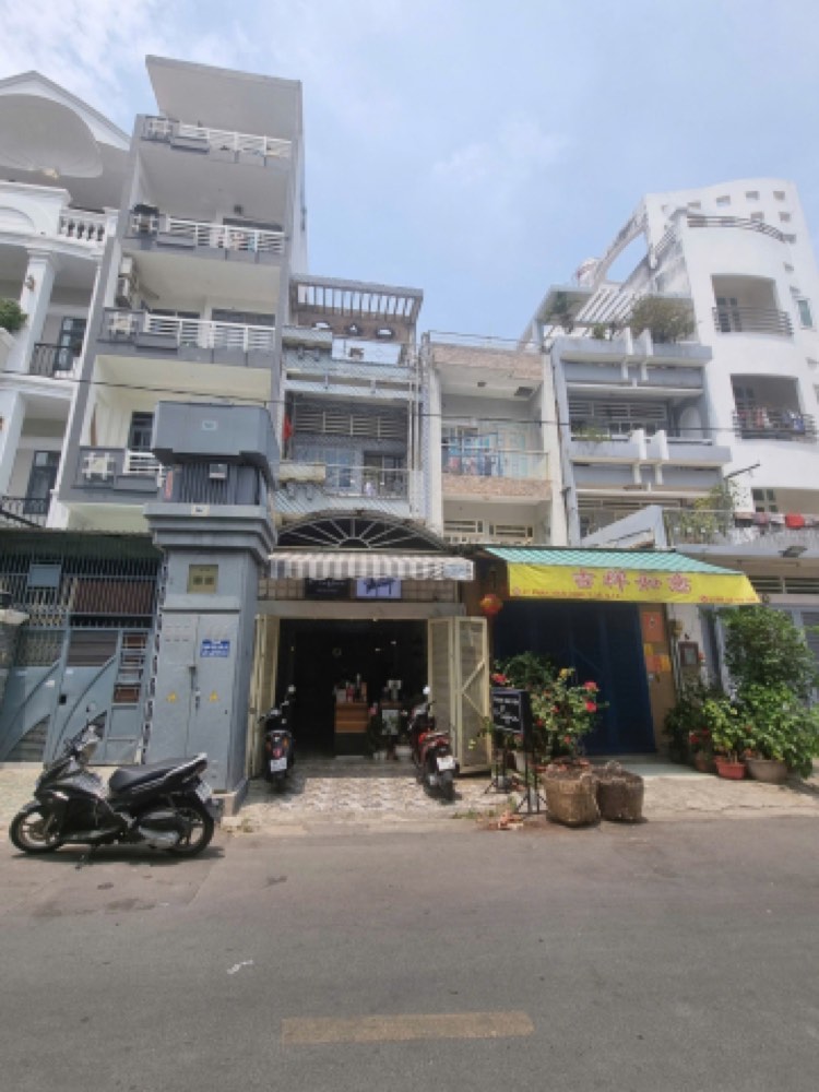Bán nhà hẻm 170 Hòa Hưng, Quận 10 - ảnh 1