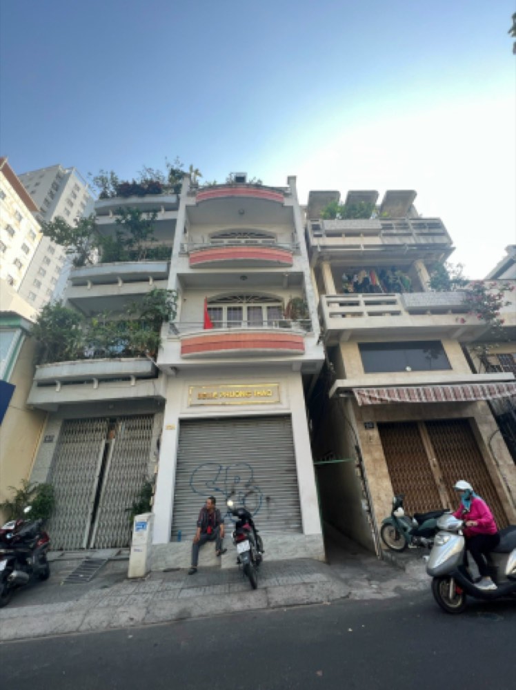 Bán nhà mặt tiền Hồ Hảo Hớn, Quận 1 - ảnh 1