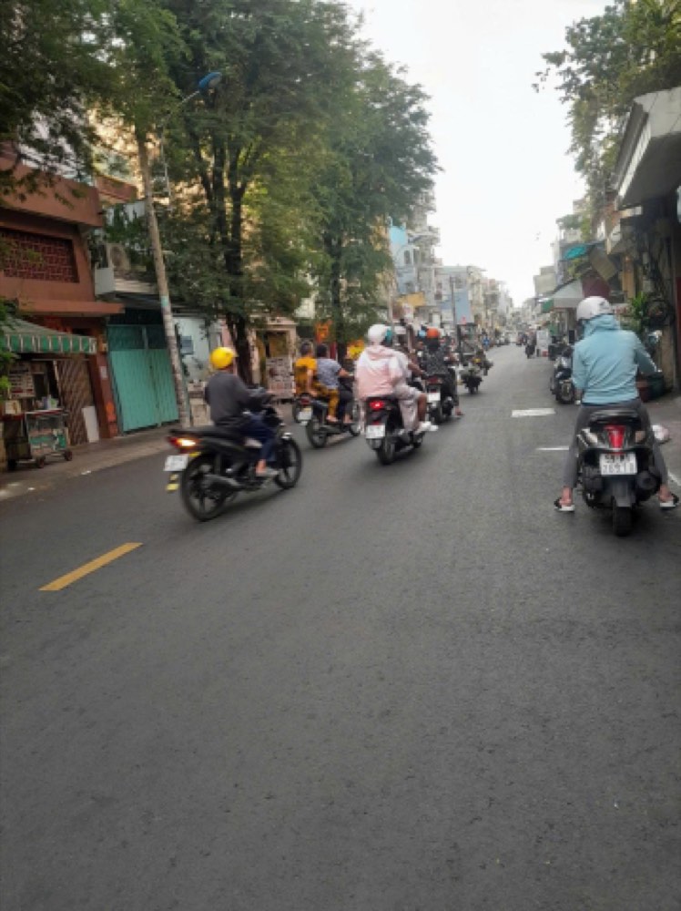 Bán nhà mặt tiền Nguyễn Duy Dương, Quận 10 - ảnh 1