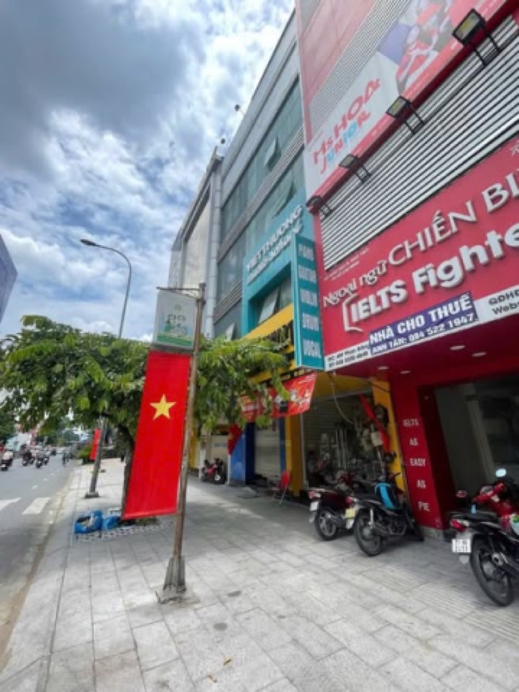 Bán nhà mặt tiền Phan Đăng Lưu, Phú Nhuận - ảnh 1