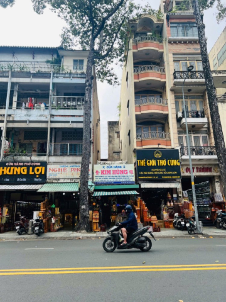 Bán nhà mặt tiền Nguyễn Chí Thanh, Quận 5 - ảnh chính