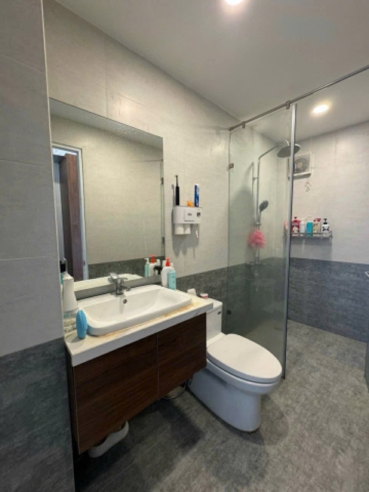 Bán nhà mặt tiền Cống Quỳnh, Quận 1 - ảnh 1