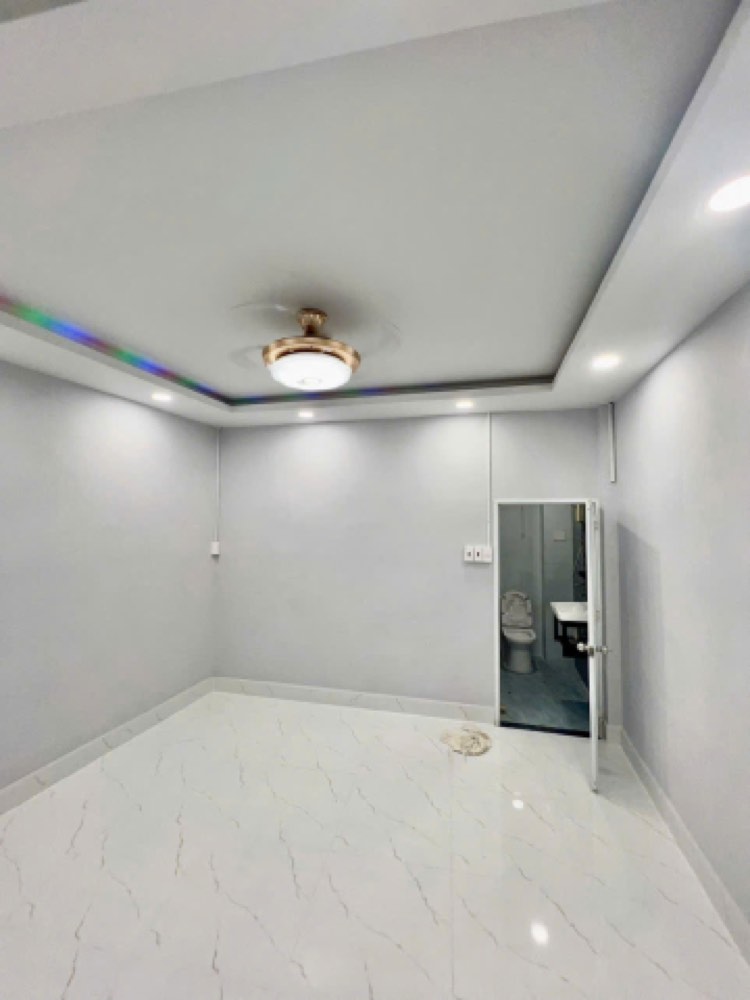 Bán nhà hẻm 436 Cách Mạng Tháng Tám, Quận 3 - ảnh 1