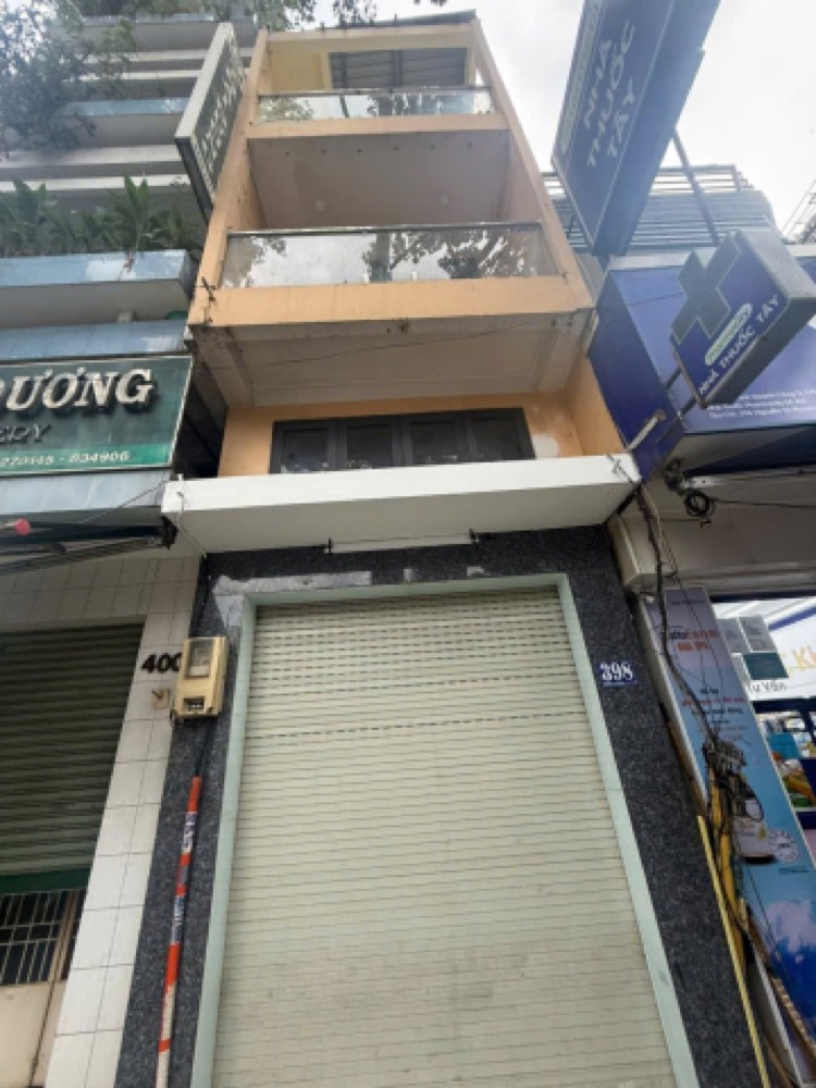 Bán nhà mặt tiền Nguyễn Tri Phương, Quận 10