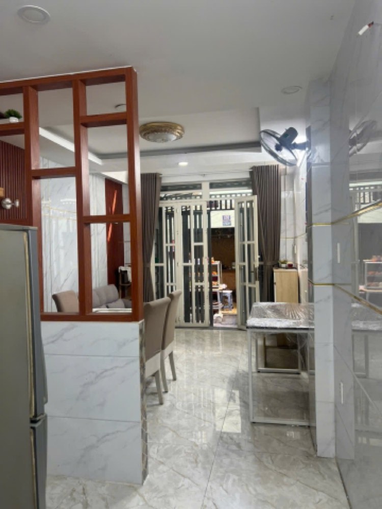 Bán nhà hẻm 175 Nguyễn Kim, Quận 10