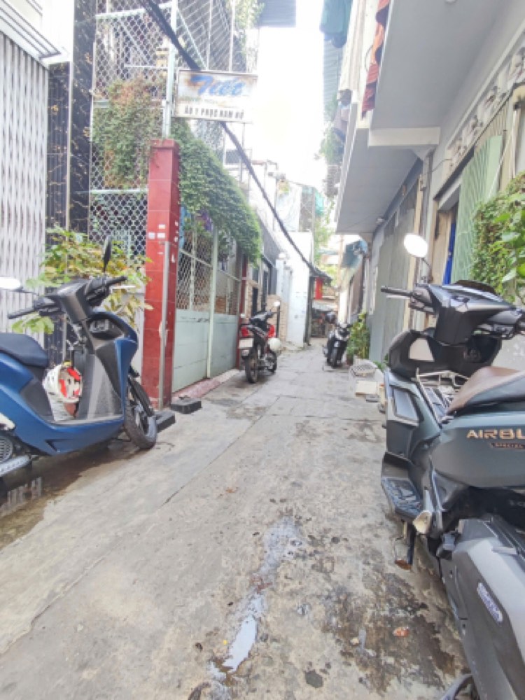 Bán nhà hẻm 18 Trần Quang Diệu, Quận 3 - ảnh 1
