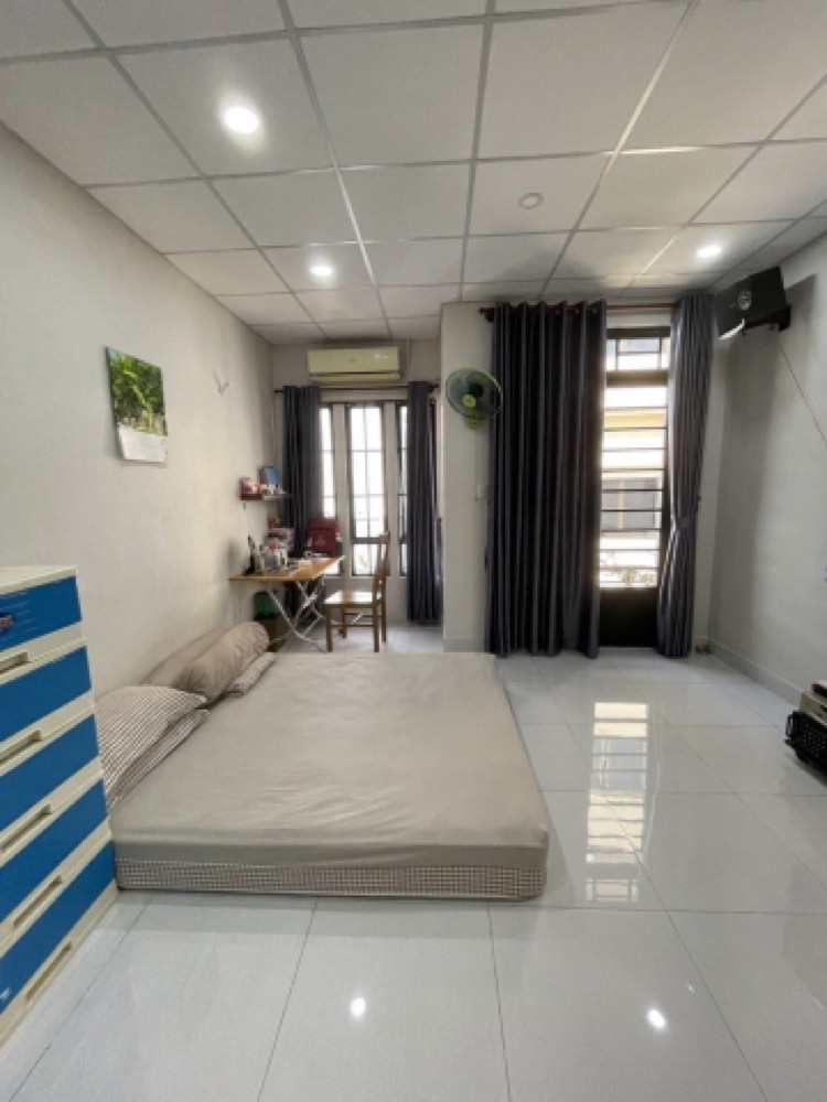Bán nhà hẻm 575 Cách Mạng Tháng Tám, Quận 10 - ảnh 1