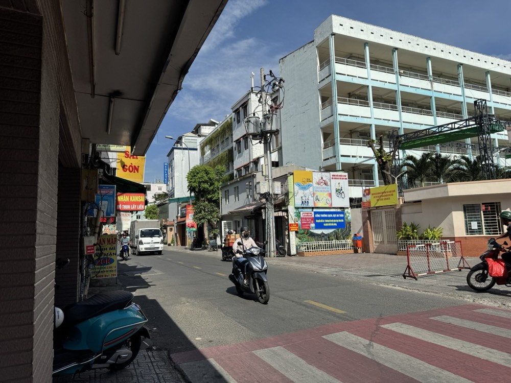 Bán nhà mặt tiền Thích Quảng Đức, Phú Nhuận