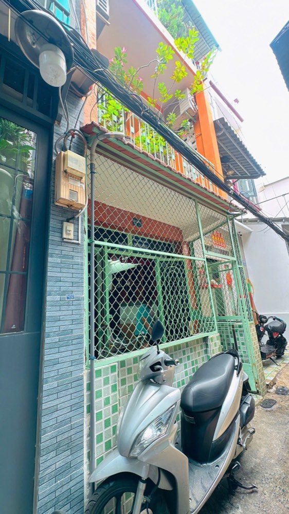 Bán nhà hẻm 53 Võ Văn Kiệt, Quận 1
