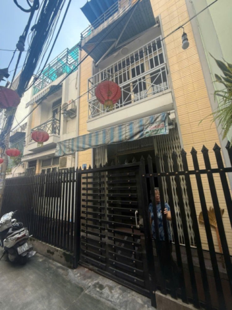 Bán nhà hẻm 54 Trần Quang Khải, Quận 1 - ảnh 1