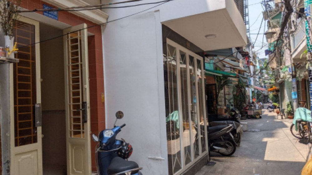 Bán nhà hẻm 16 Nguyễn Thiện Thuật, Quận 3 - ảnh 1