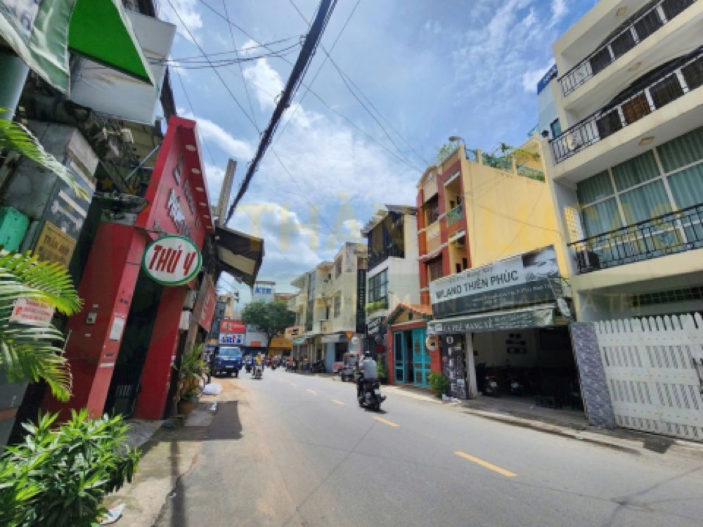 Bán nhà mặt tiền 4 Nguyễn Cửu Vân, Bình Thạnh - ảnh 1