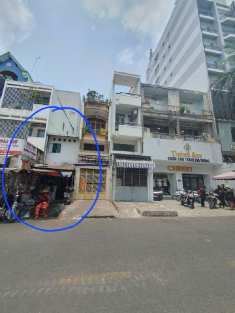 Bán nhà mặt tiền Nguyễn Tiểu La, Quận 10 - ảnh 1
