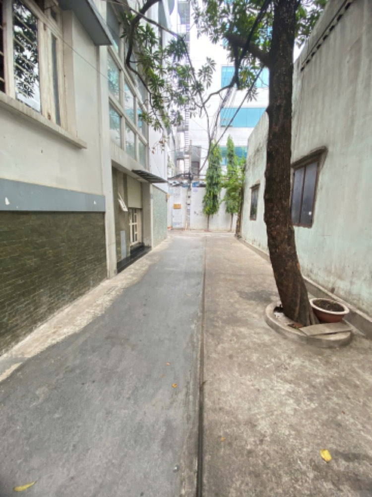 Bán nhà hẻm 540 Cách Mạng Tháng Tám, Quận 3 - ảnh 1