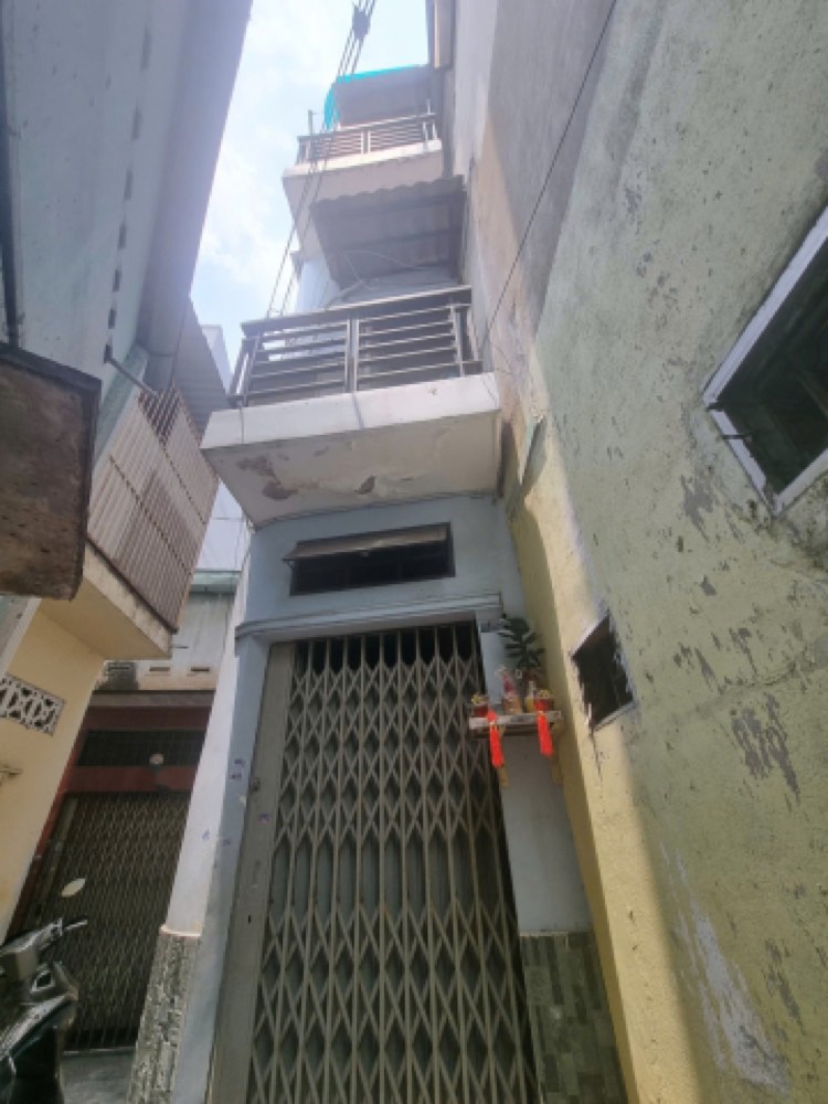 Bán nhà hẻm 571 Cách Mạng Tháng Tám, Quận 10 - ảnh 1