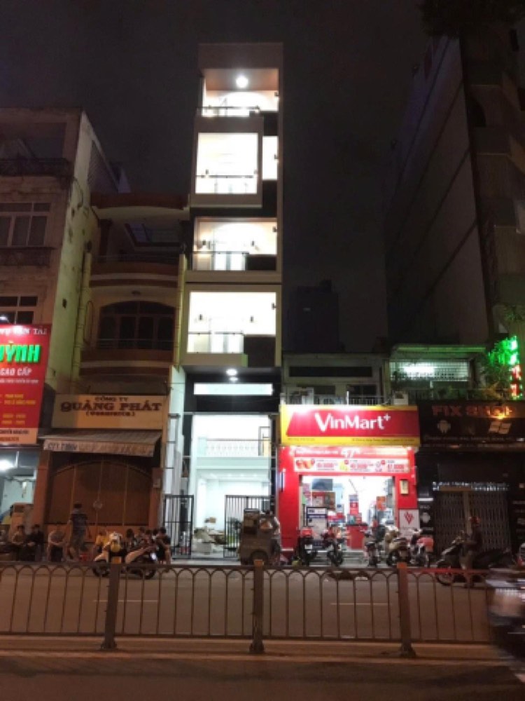 Bán nhà mặt tiền Lê Hồng Phong, Quận 10 - ảnh 1