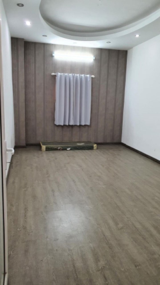 Bán nhà hẻm 96 Lê Thị Riêng, Quận 1 - ảnh 1