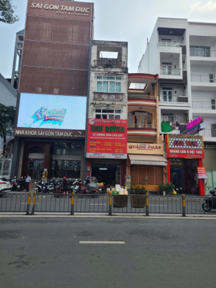 Bán nhà mặt tiền Lê Hồng Phong, Quận 10 - ảnh chính