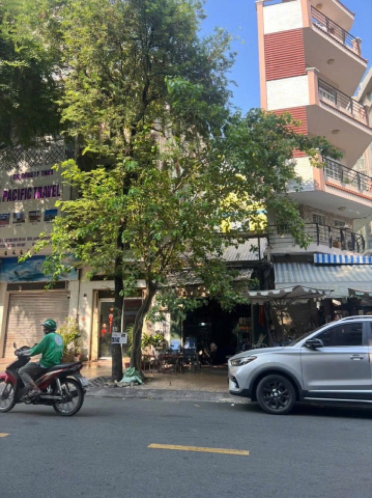 Bán nhà mặt tiền Nguyễn Duy Dương, Quận 5 - ảnh 1