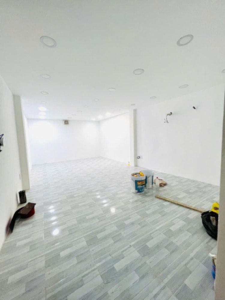 Bán nhà mặt tiền Hoàng Văn Thụ, Tân Bình - ảnh 1