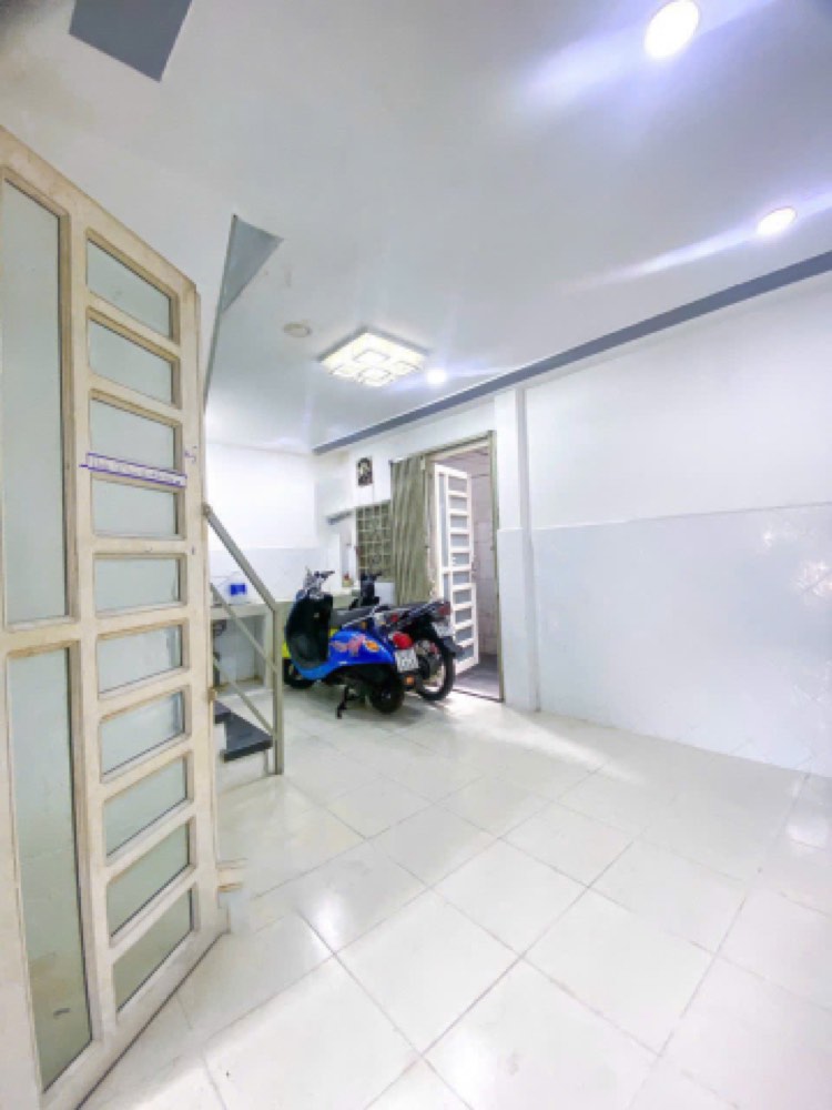 Bán nhà hẻm 128A Nguyễn Chí Thanh, Quận 10 - ảnh 1