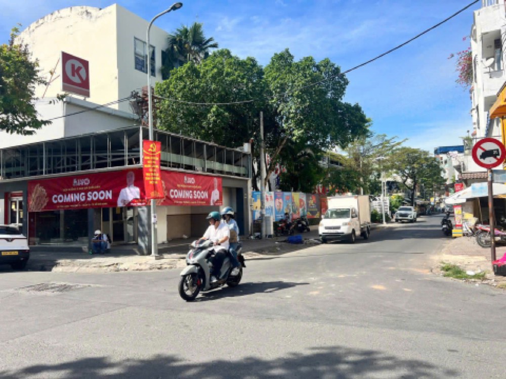 Bán nhà mặt tiền Cửu Long, Quận 10 - ảnh 1