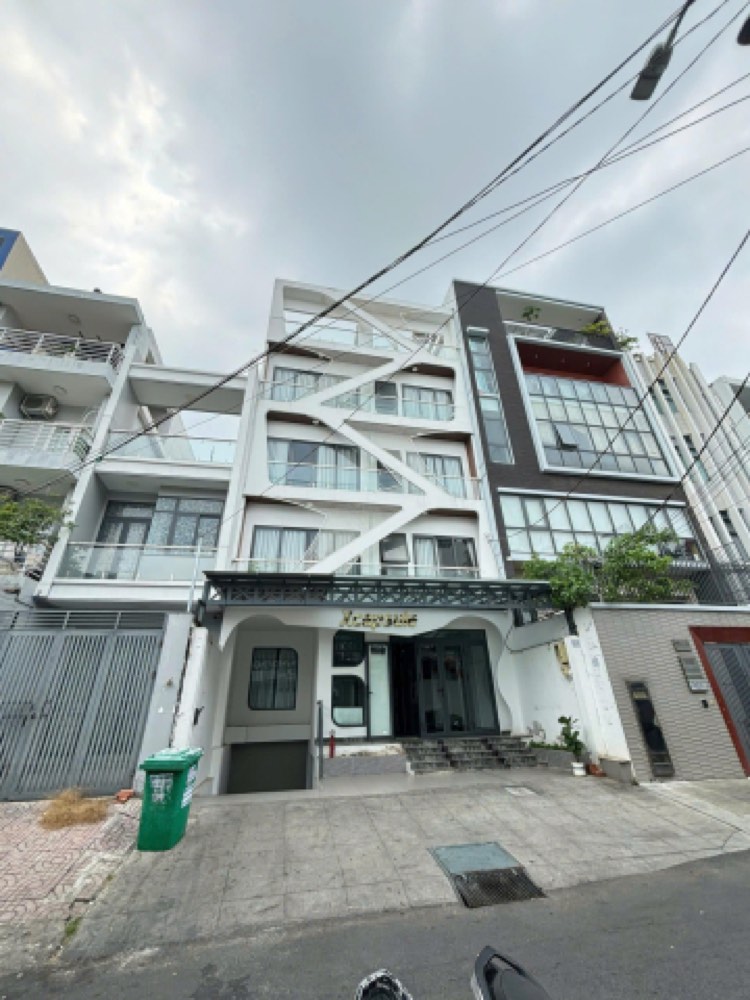 Bán nhà hẻm 656 Cách Mạng Tháng Tám, Quận 3 - ảnh 1